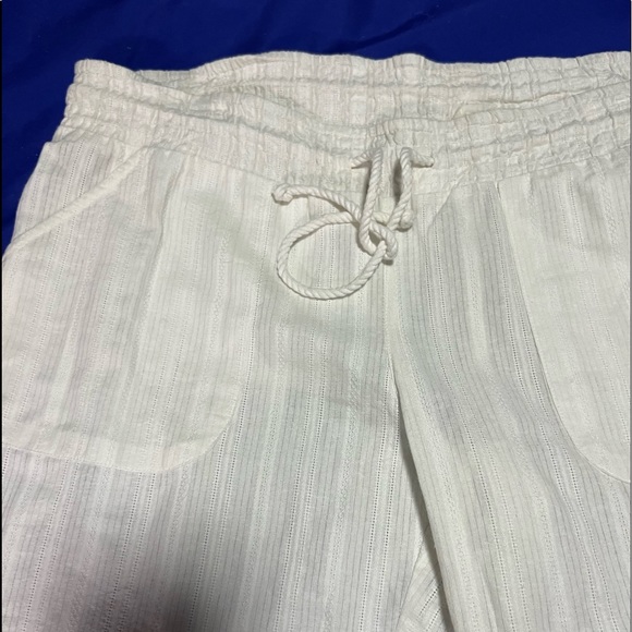 NWT Billabong White Stripped Flare Pull on Pants Size XL - Picture 3 of 9